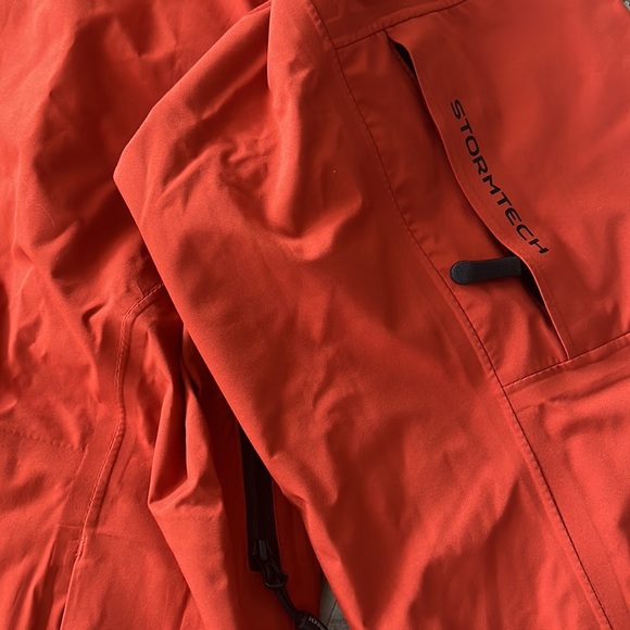 Stormtech Performance Red Precision SoftShell Jacket Size XL New w/Tag MSRP $260 - Picture 6 of 13